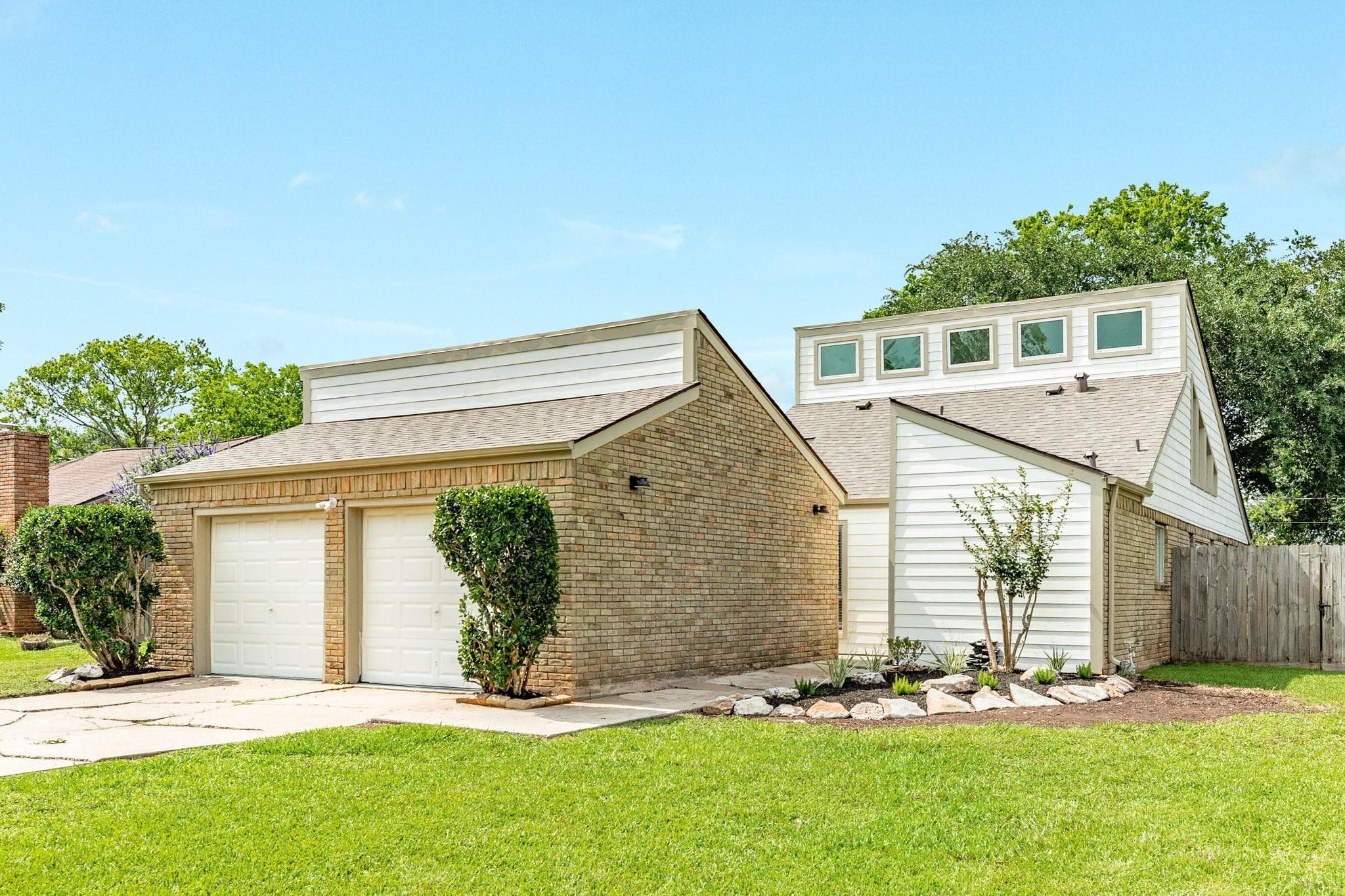 56 Garland Ct
