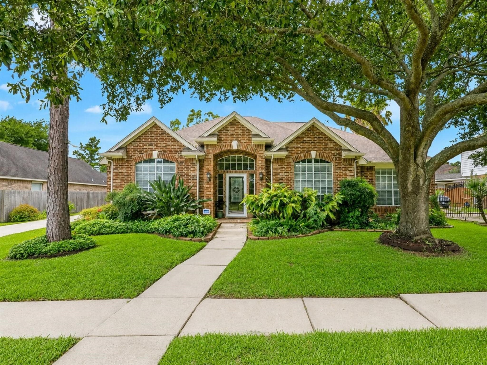 8403 Castle Pond Ct