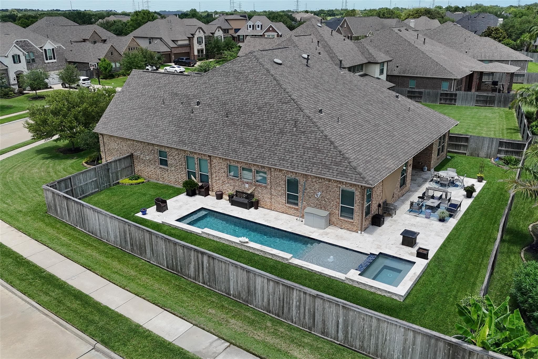 4039 Maybrook Ln
