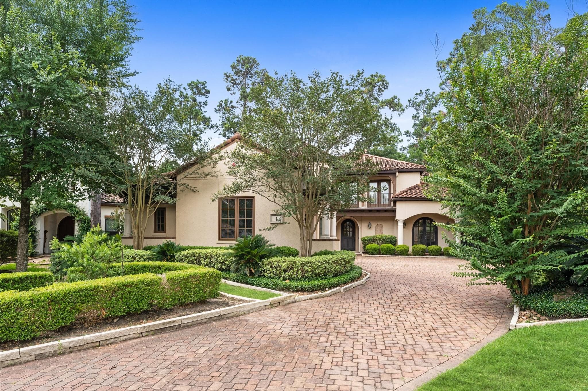 7 Ivy Castle Ct