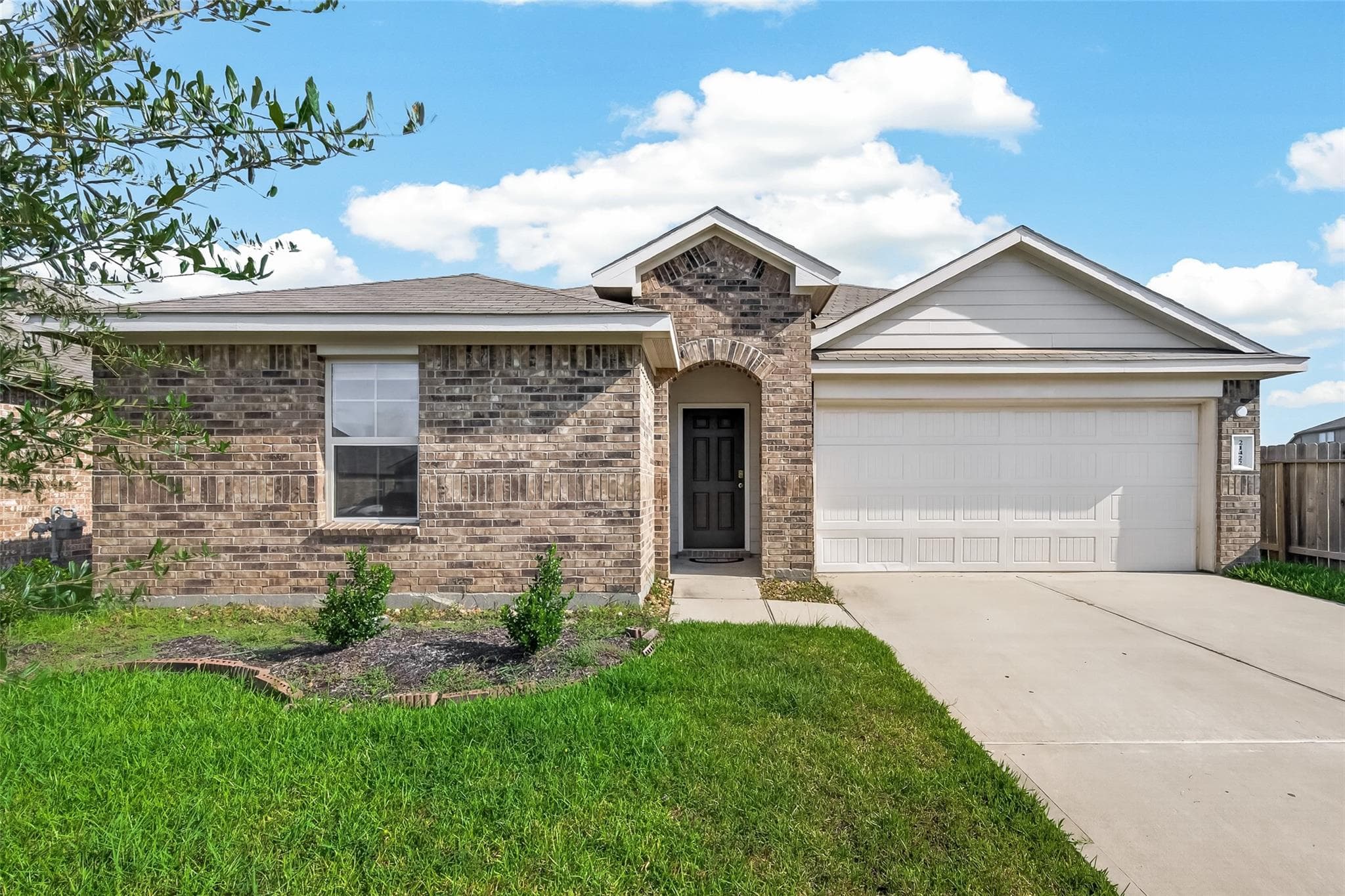 21422 Chester Cliff Ln