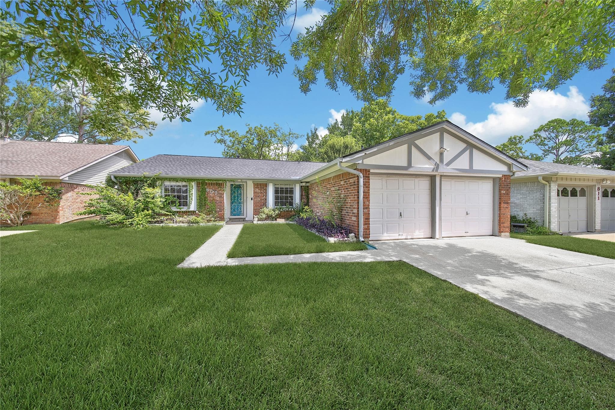 807 Richvale Ln