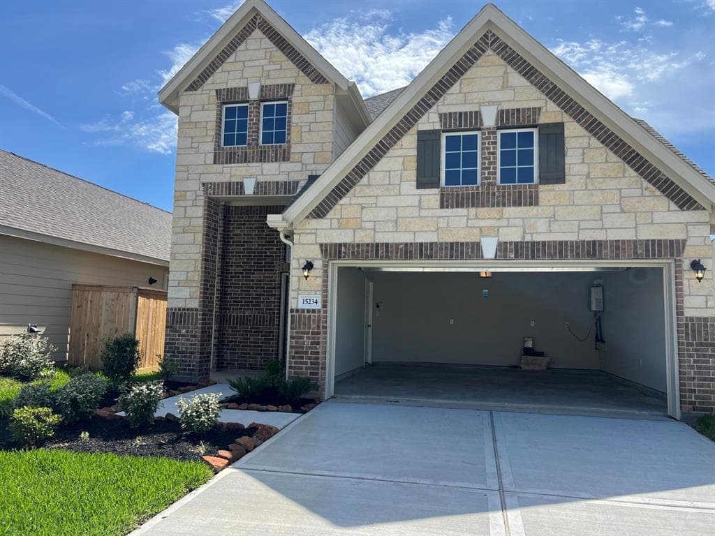 15234 Glow Berry Ln