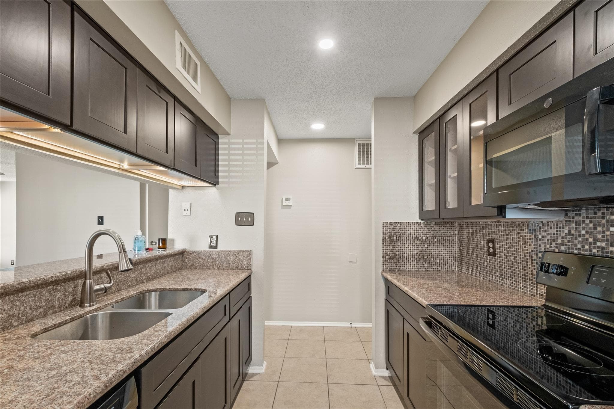 6701 Sands Point Dr Apt 29