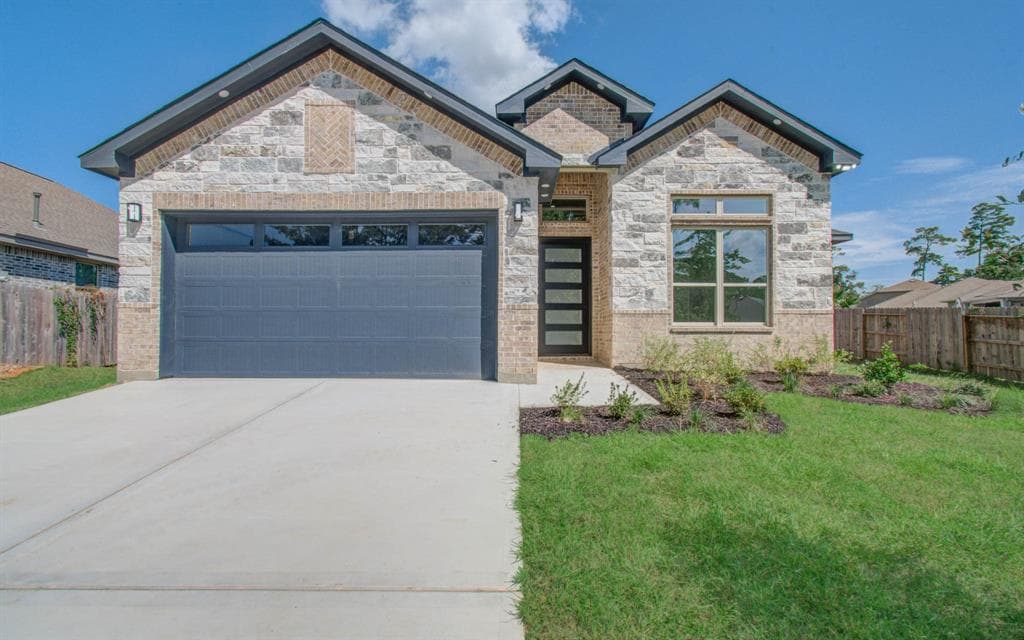 15938 Boom Dr