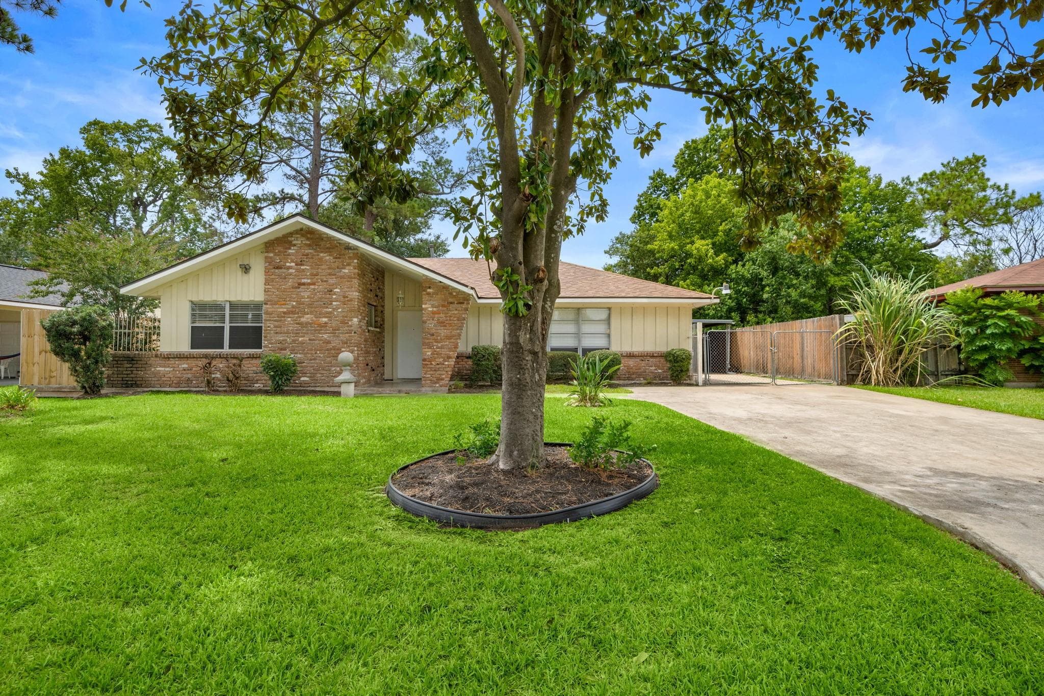 5411 Winding Creek Way