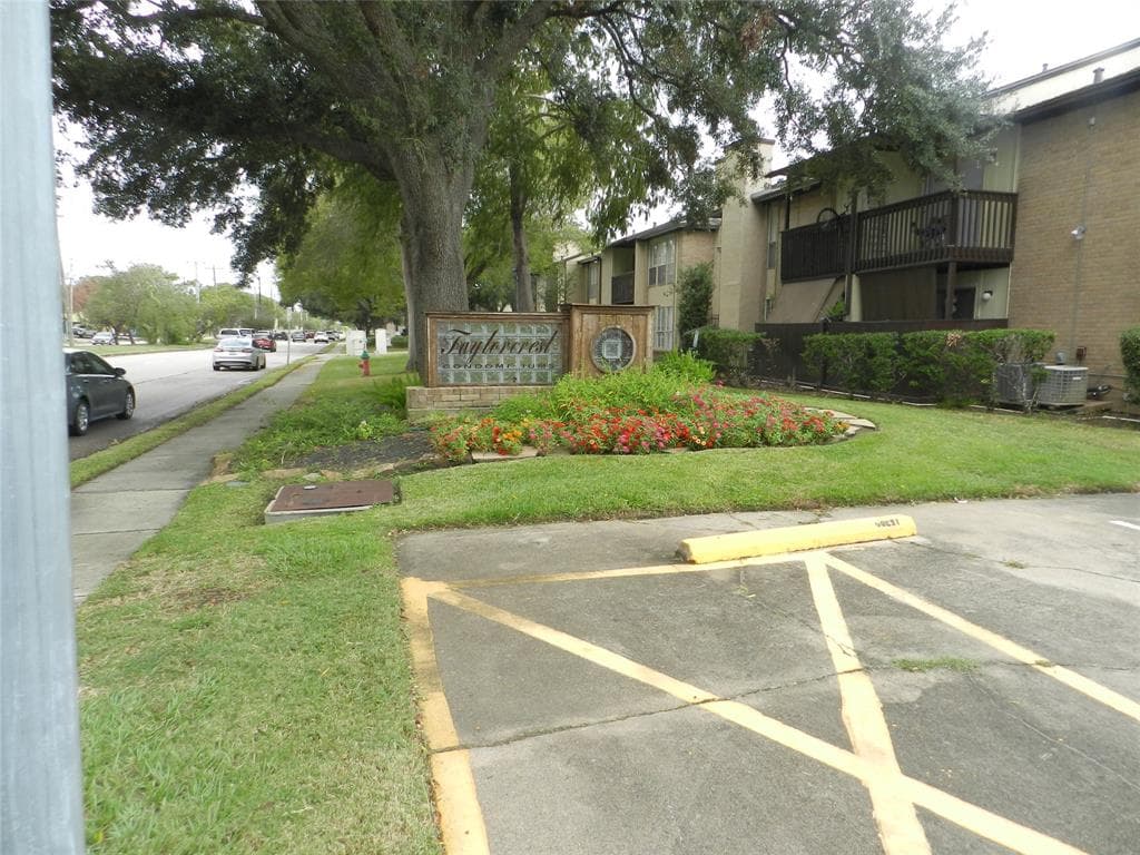1500 Bay Area Blvd # 331
