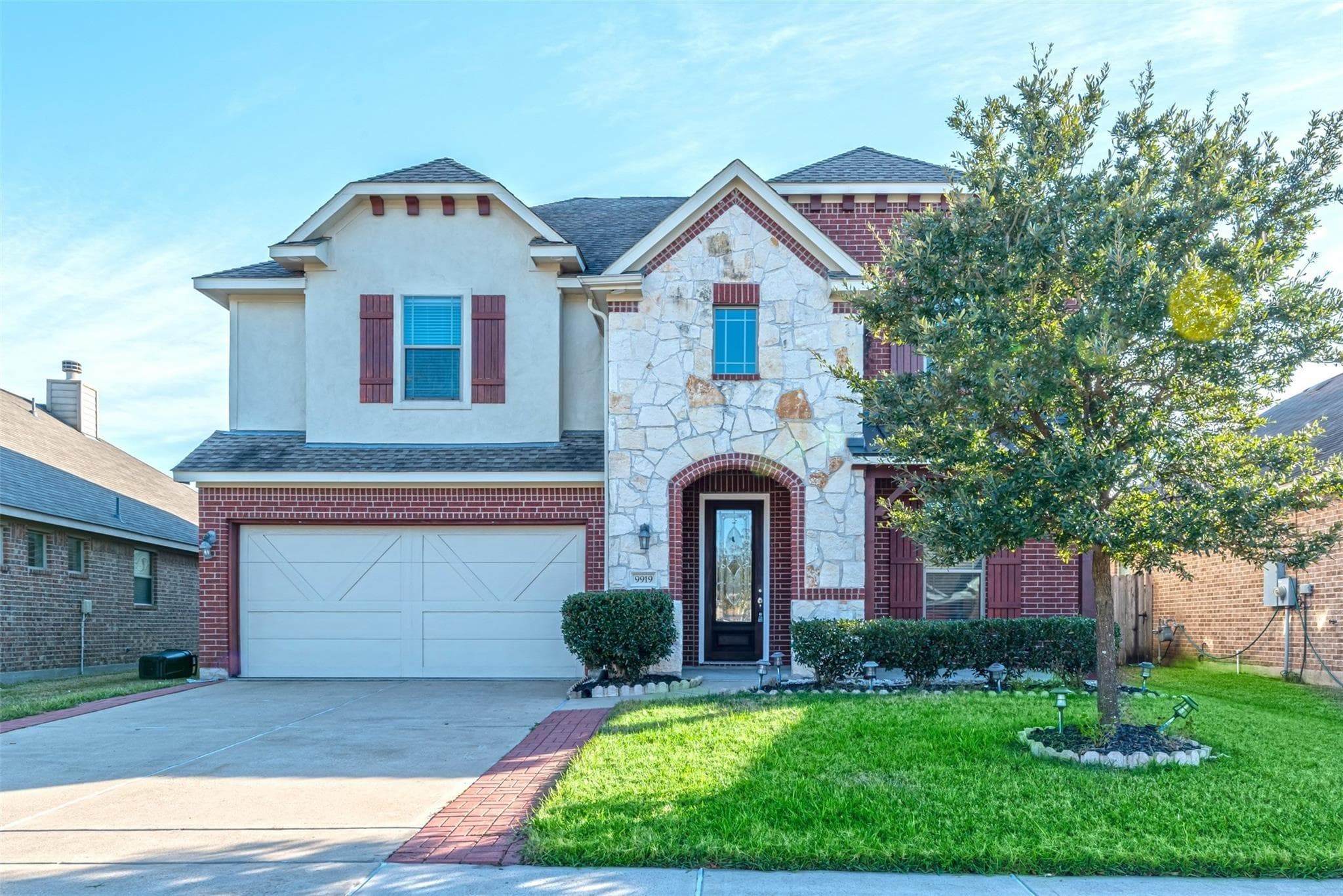 9919 Kendahlwood Ln