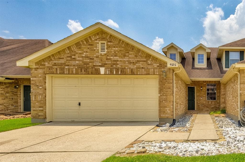 4626 Arbor Ln