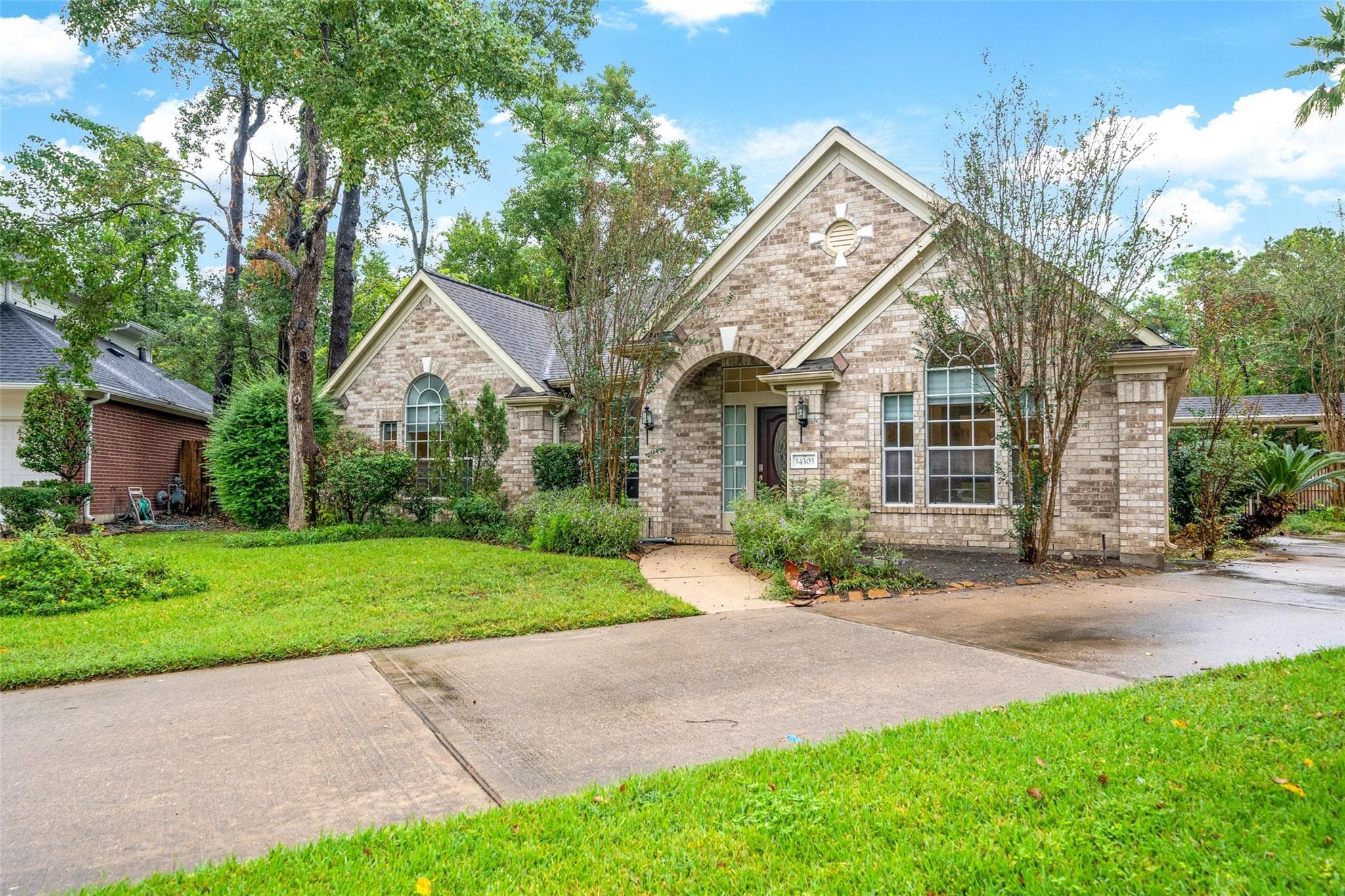 14303 Empire Heights Ct