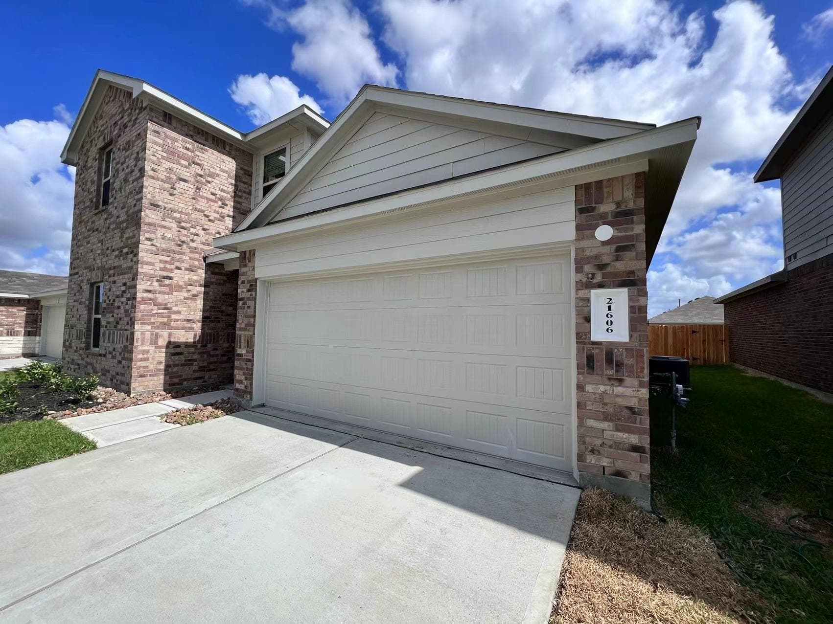 21606 Corsica Cove Ct