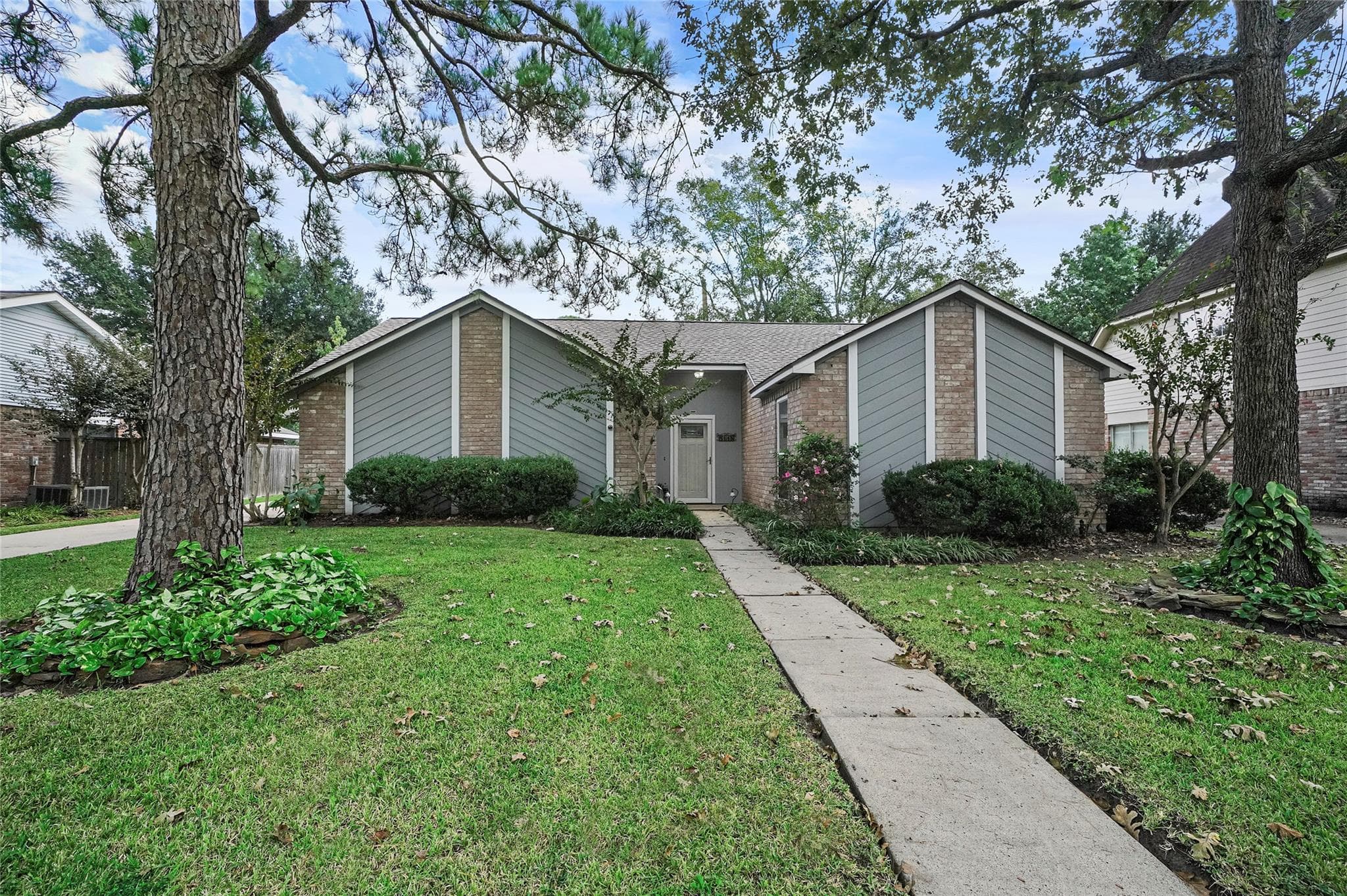8118 Town Creek Dr