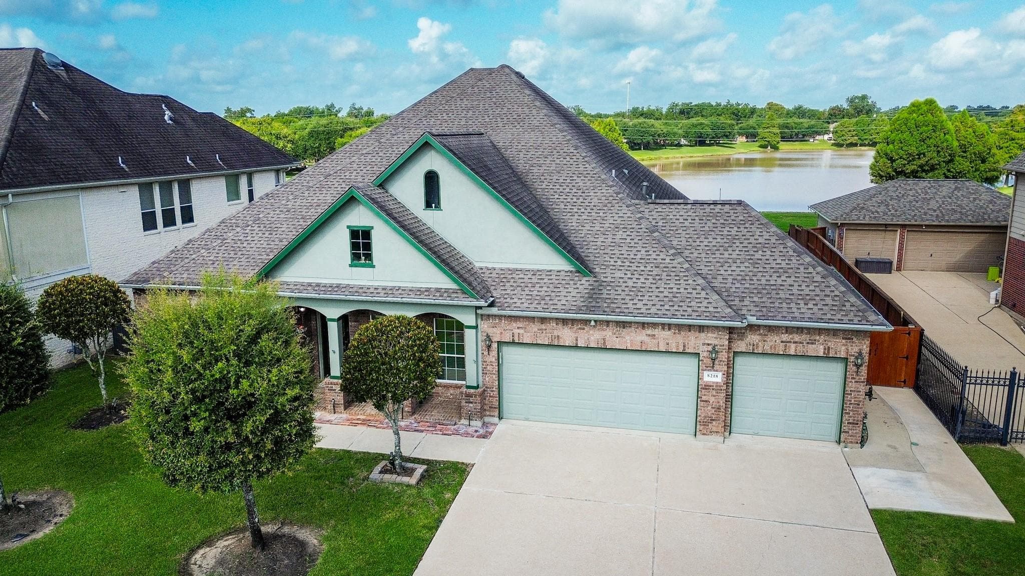 8218 Silent River Dr