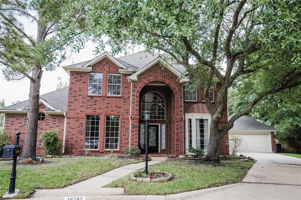 19702 Heatherwood Park Cir