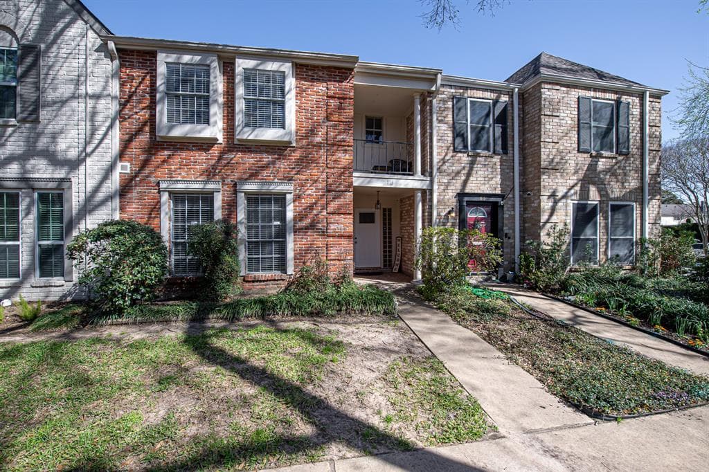 1113 Country Place Dr
