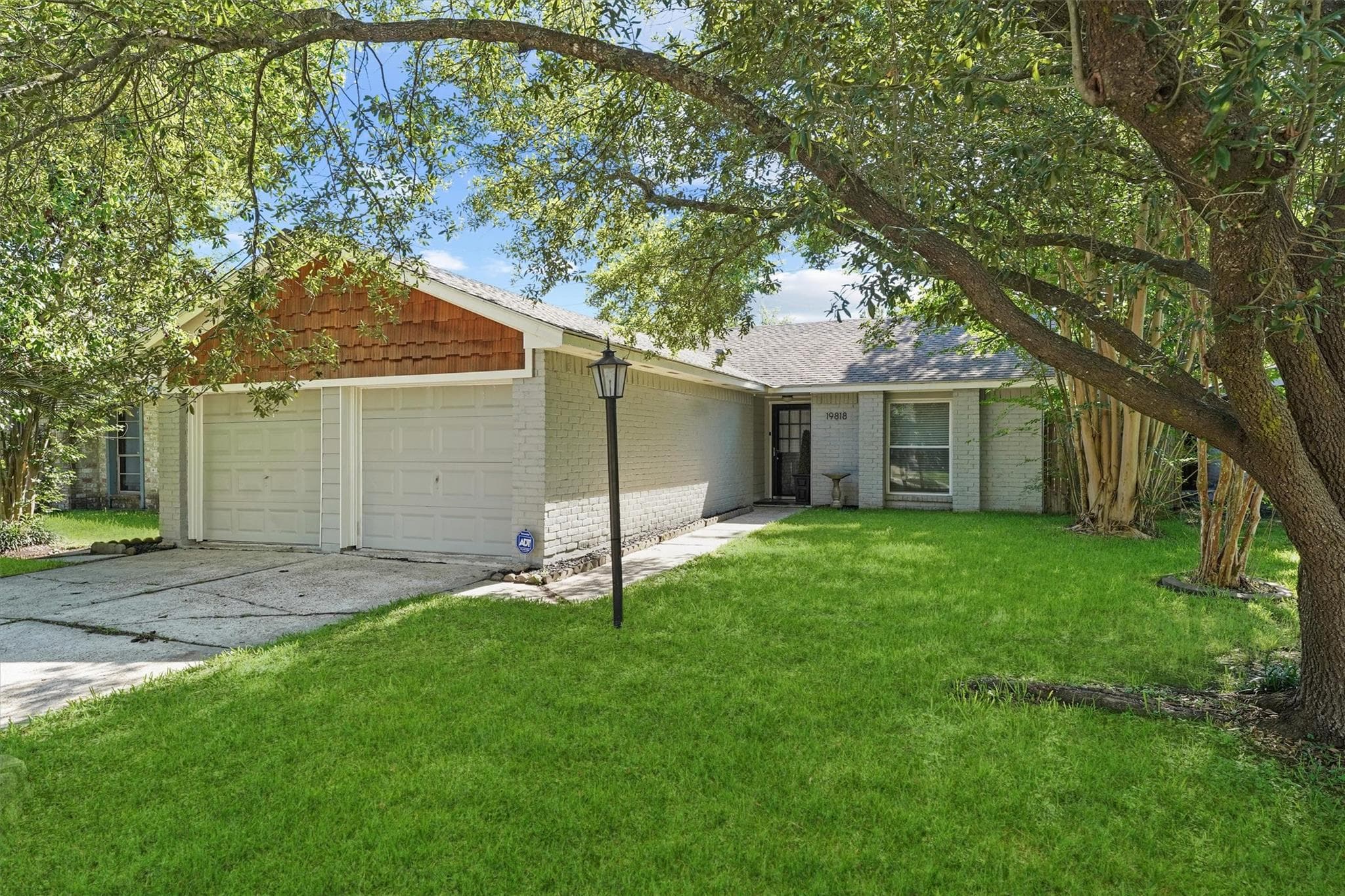 19818 Burle Oak Dr