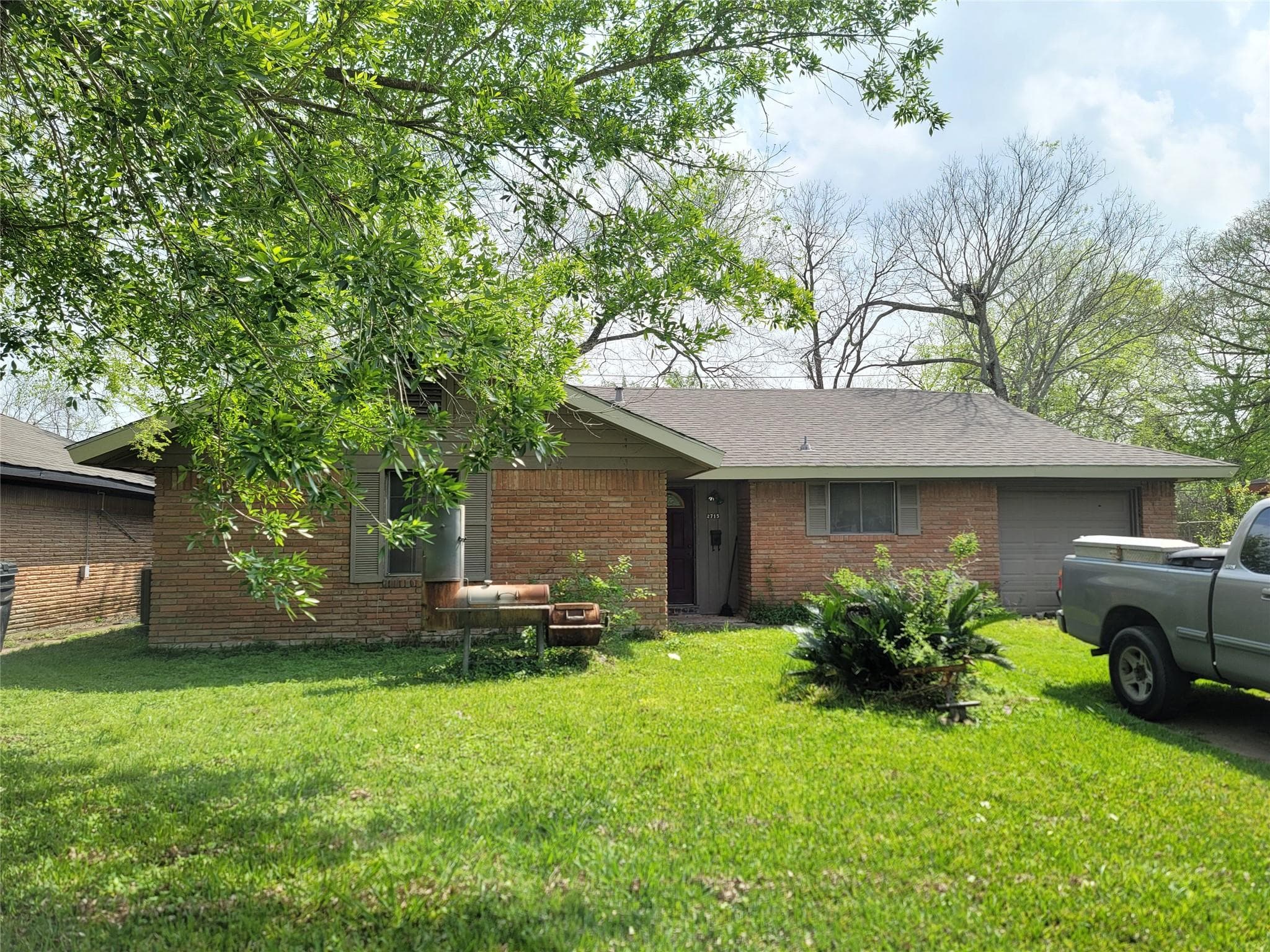 2715 Knotty Oaks Trl