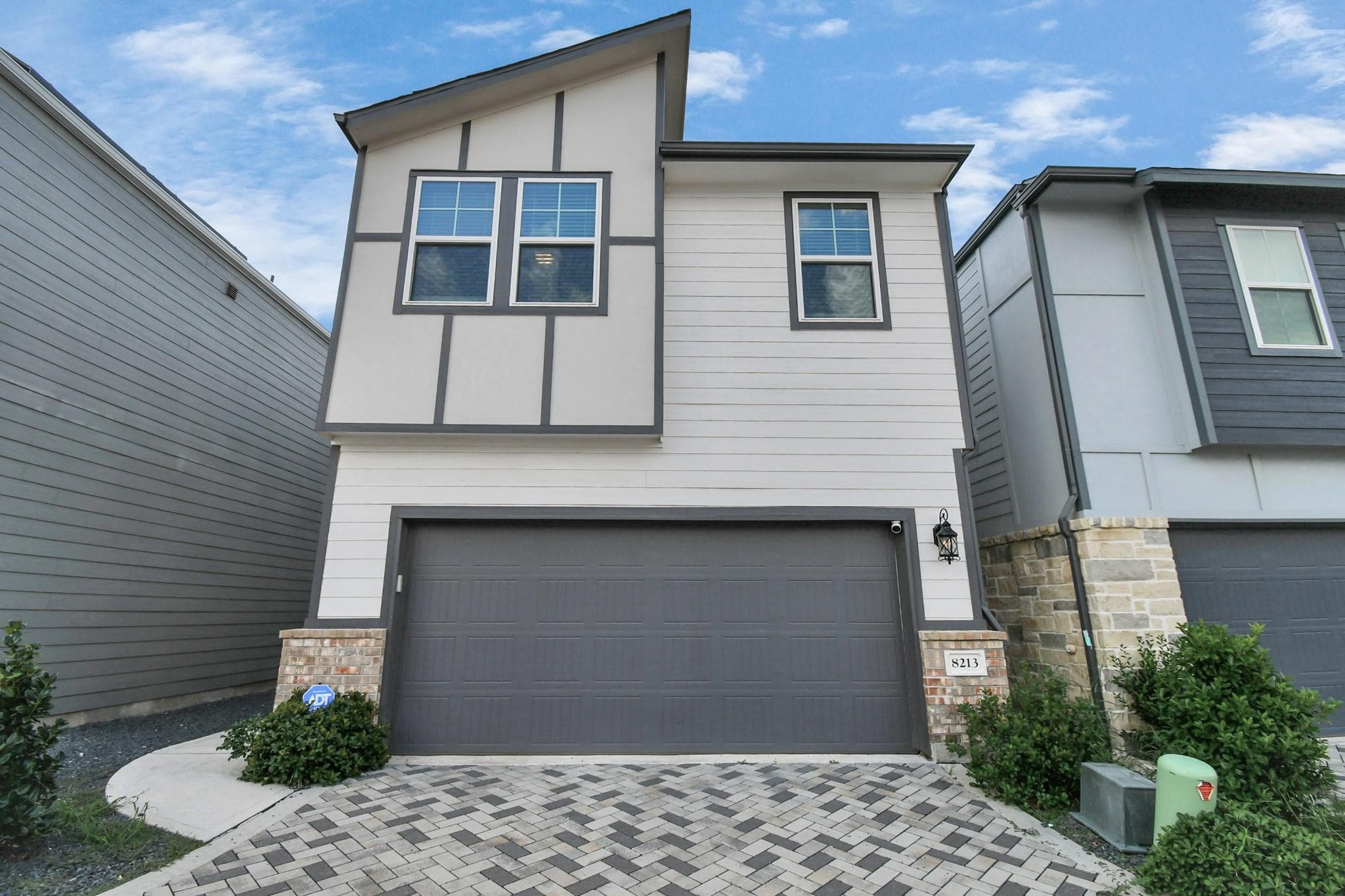 Main property image
