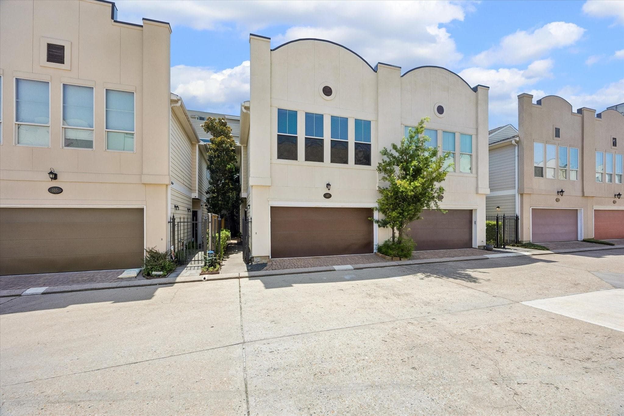 107 Riley Ln