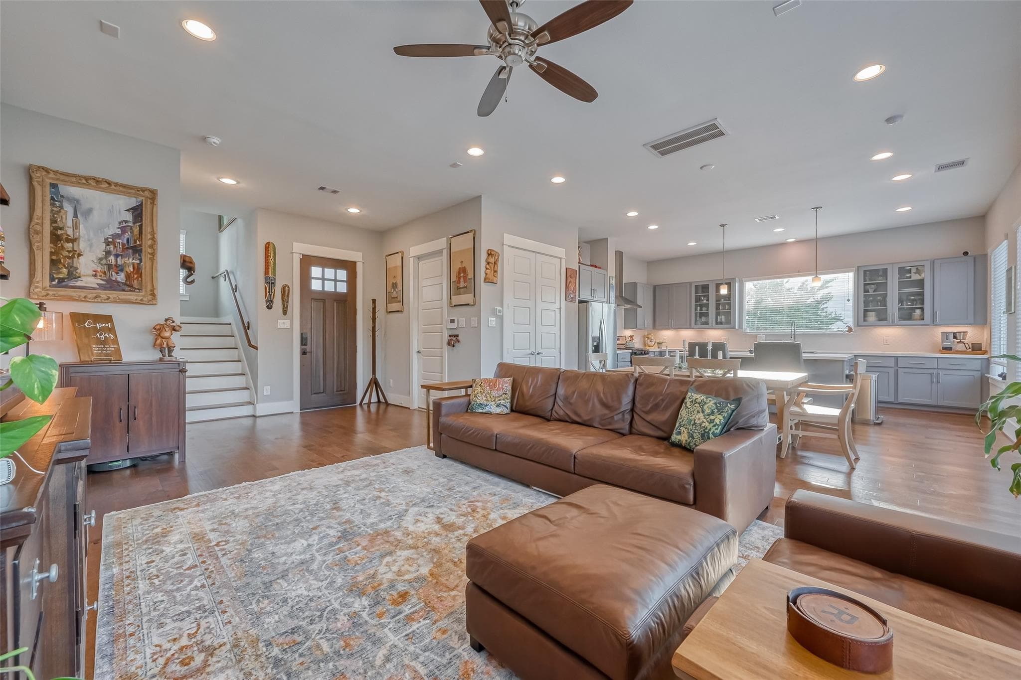 338 Yale Oaks Ln
