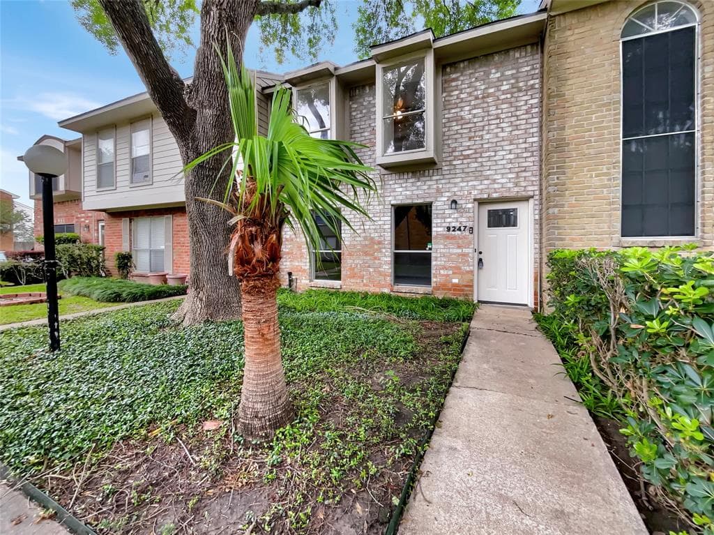 9247 Westwood Village Dr # 55