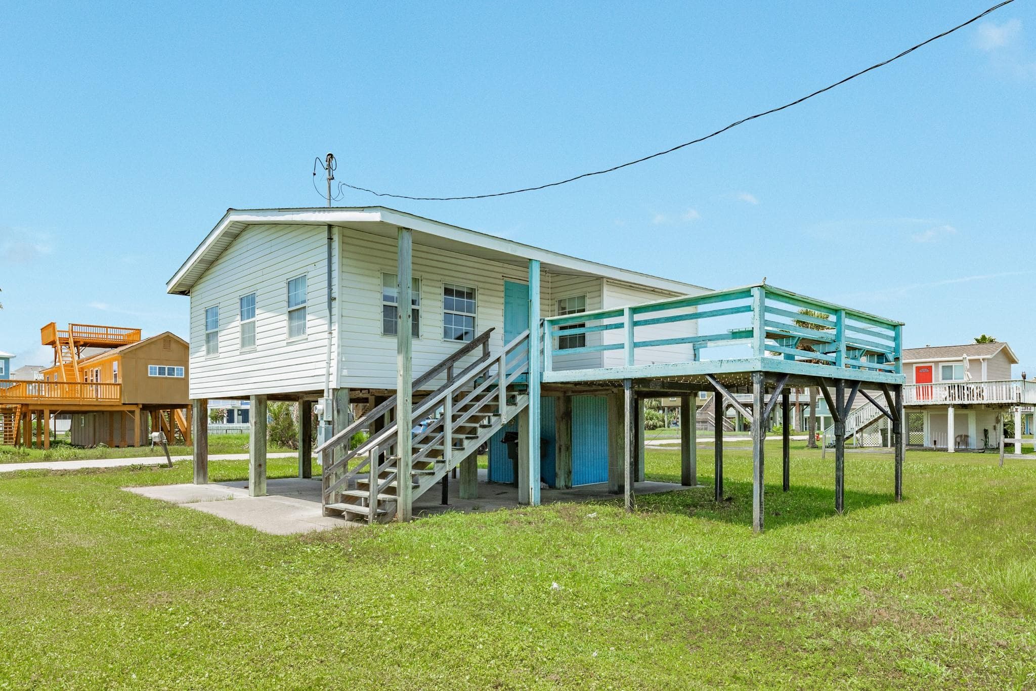 4123 Oleander Dr