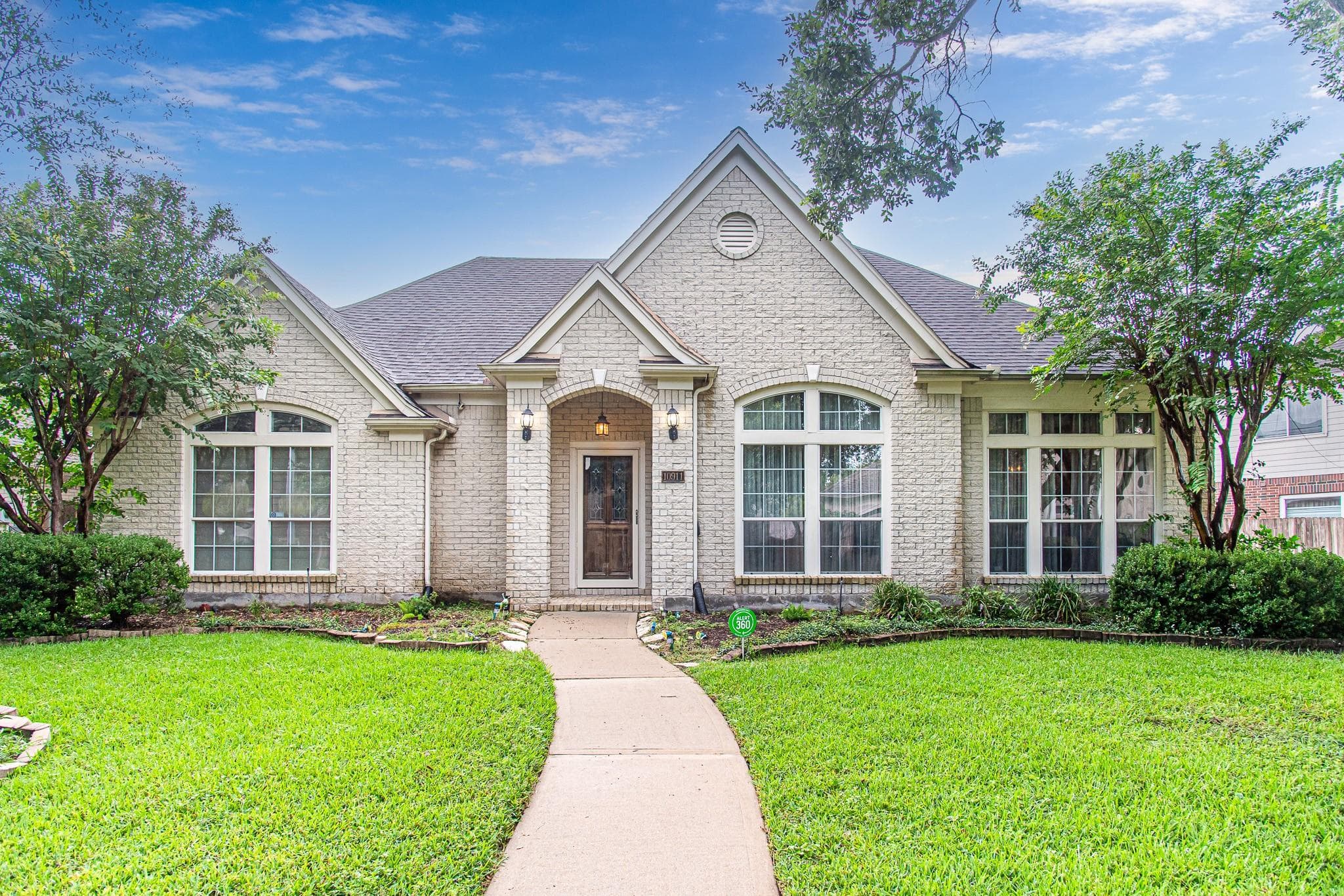 Main property image