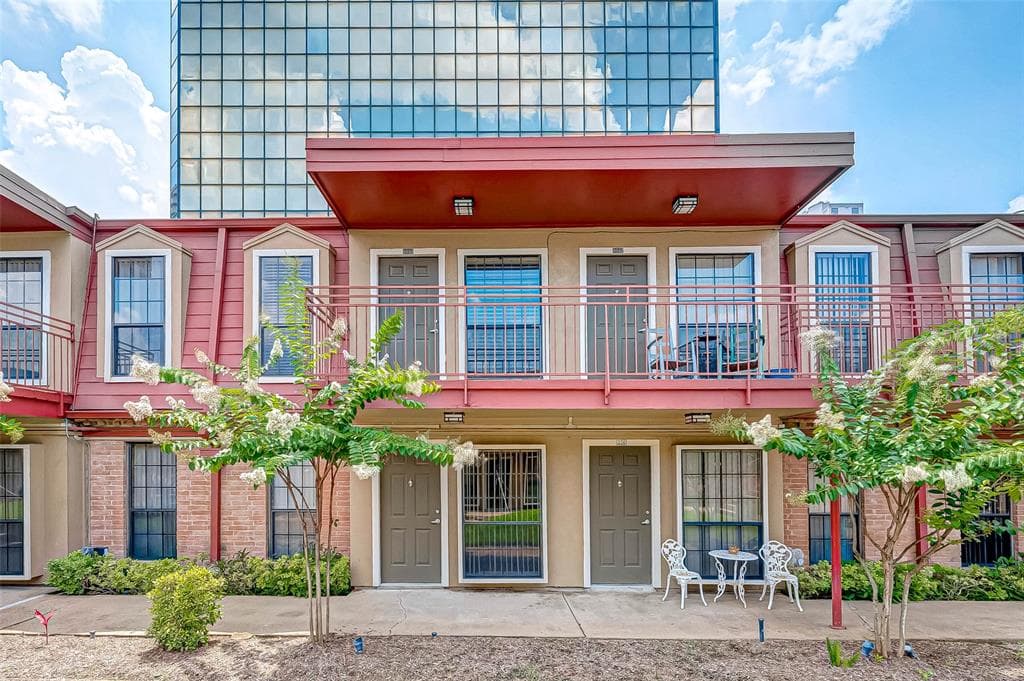 5151 Richmond Ave Apt 227