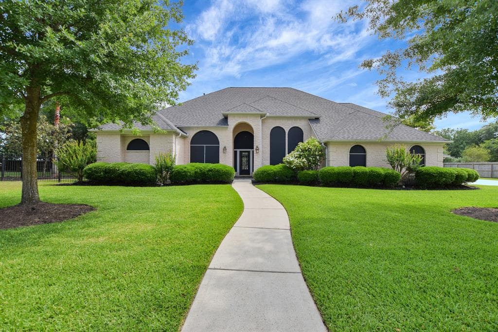 18922 Mountain Spring Dr
