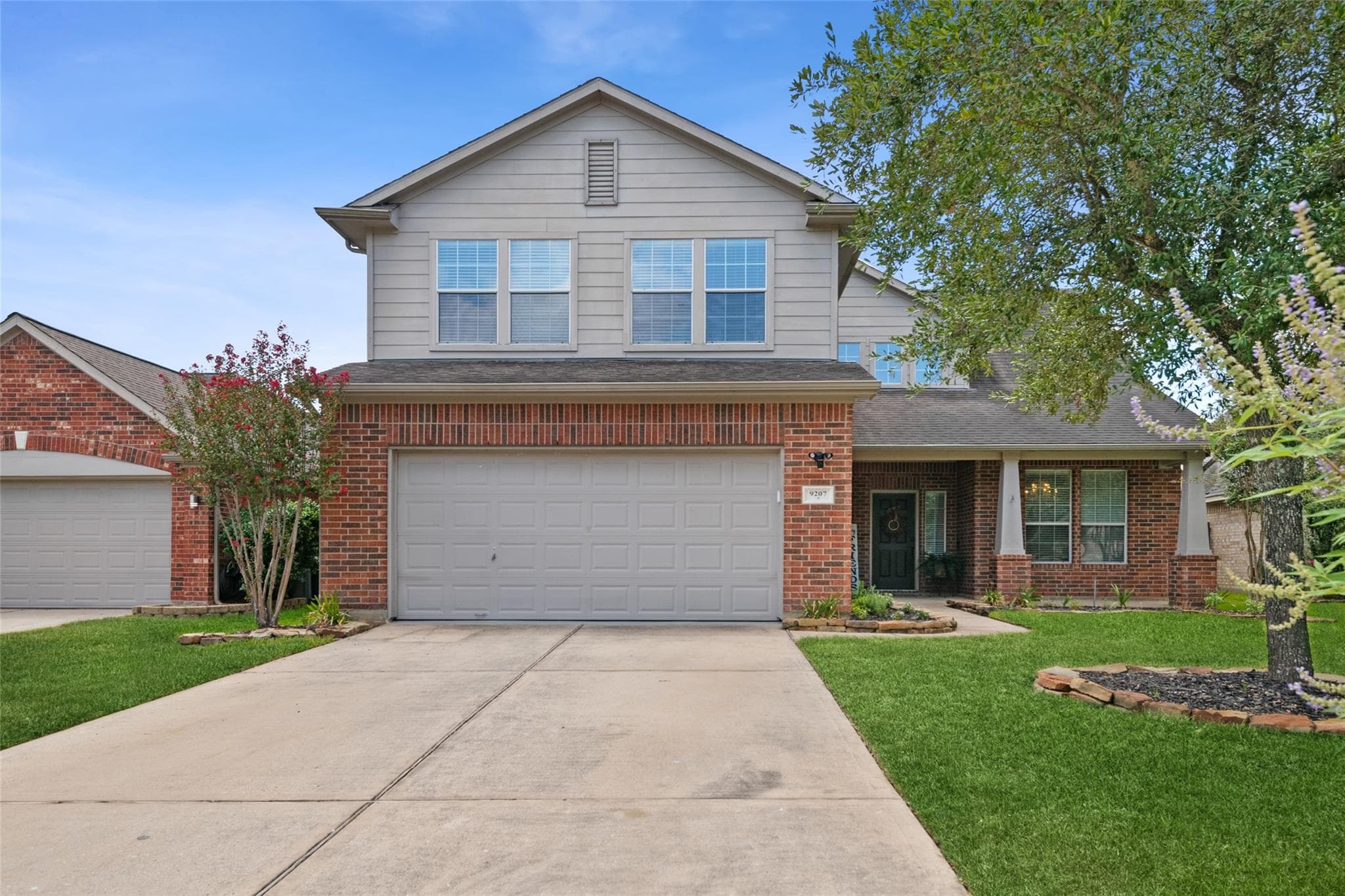 9207 Fernwillow Dr