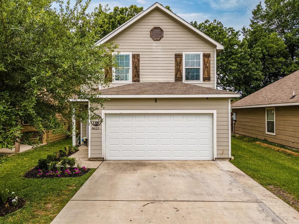 8623 Suburban Oaks Rd
