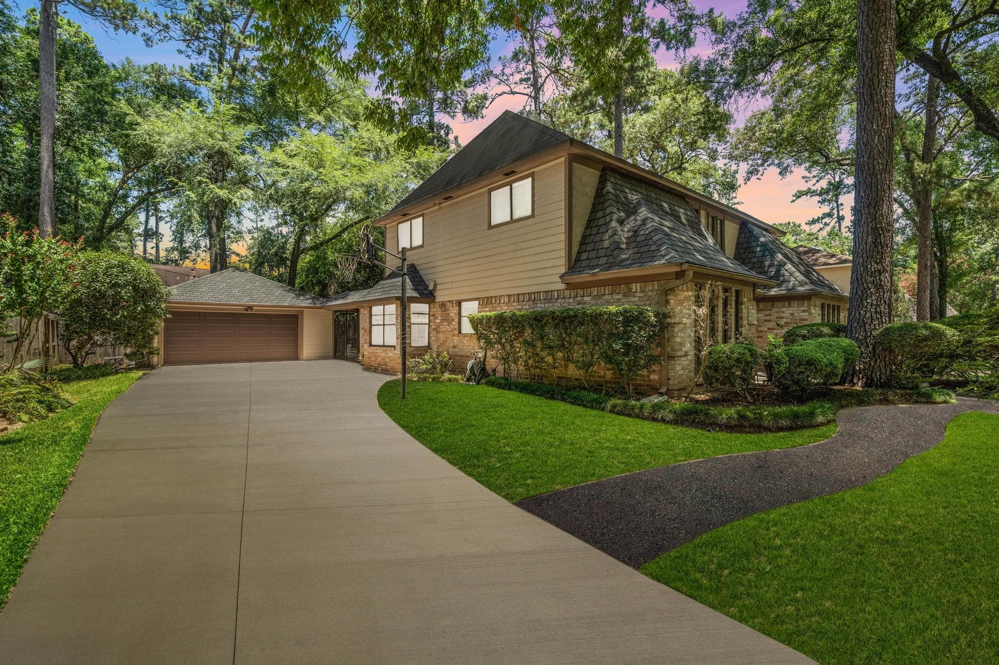 12918 Bowing Oaks Dr
