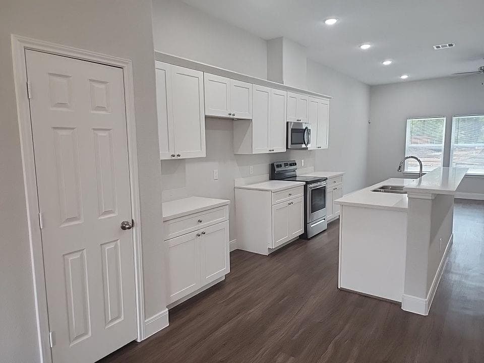 Gallery image 2
