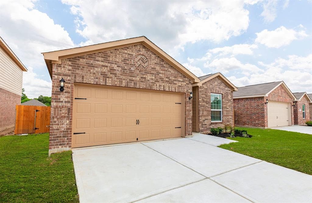 10639 Hillside Creek Dr