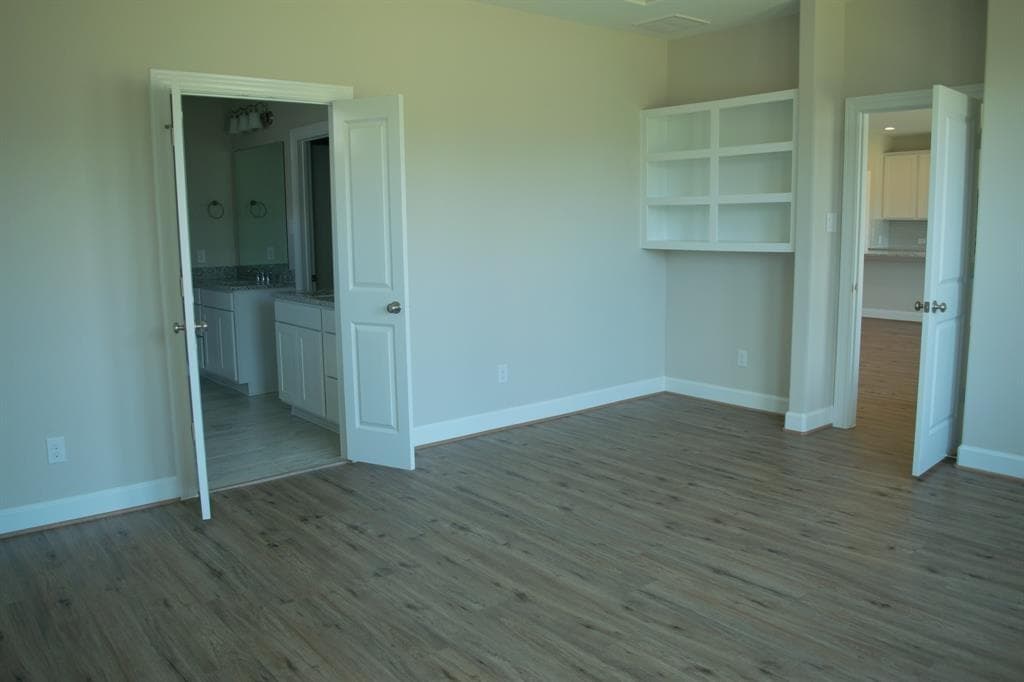 Gallery image 4
