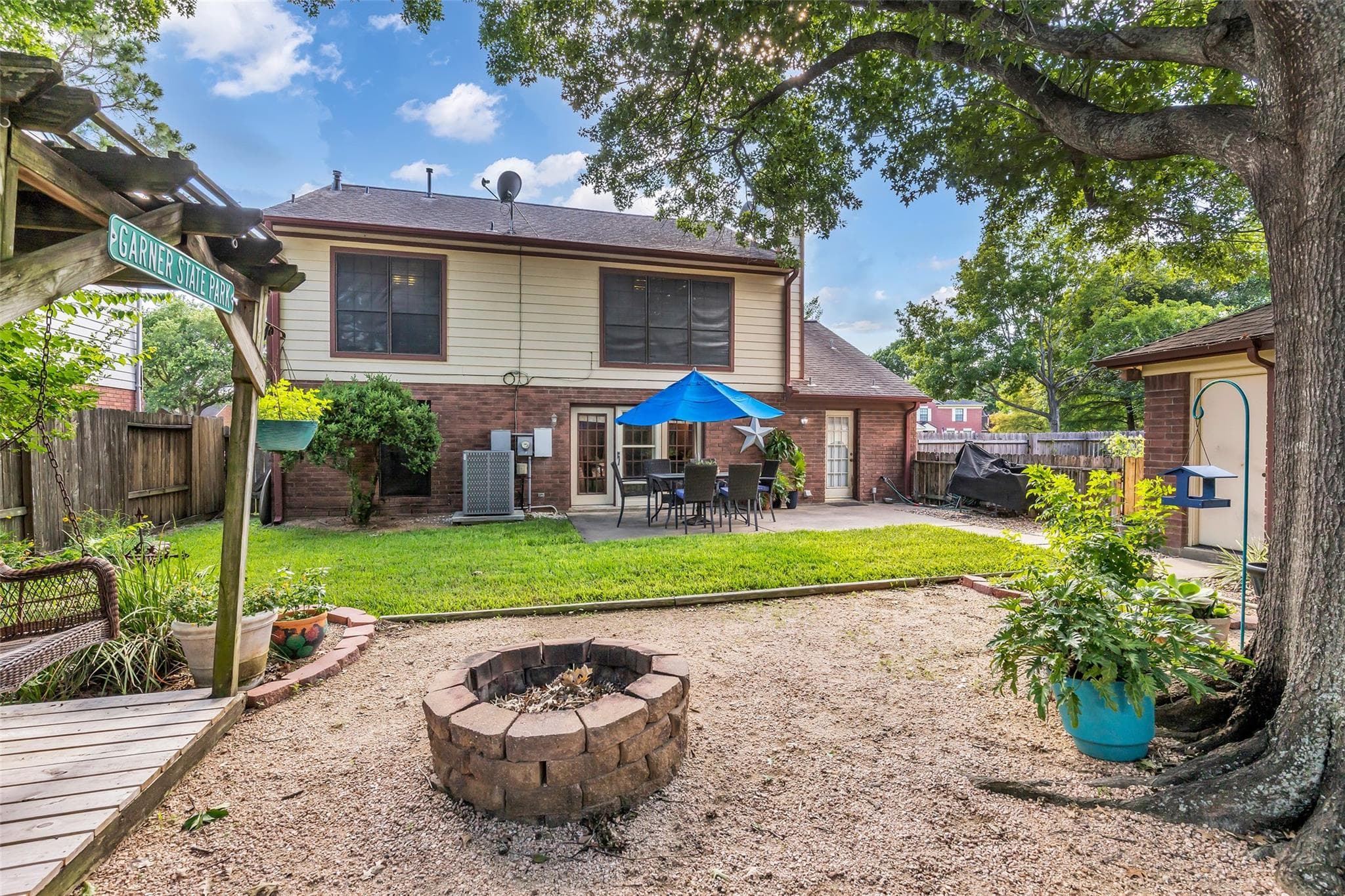 15426 Freestone Peach Ln