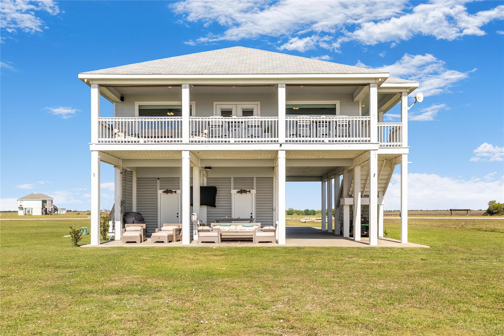 299 Bay Dr