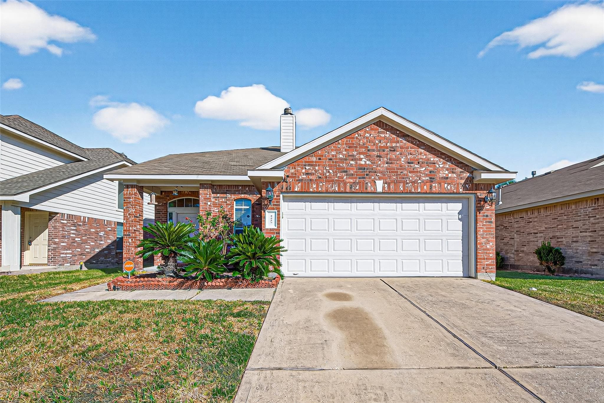 2427 Pinpoint Dr
