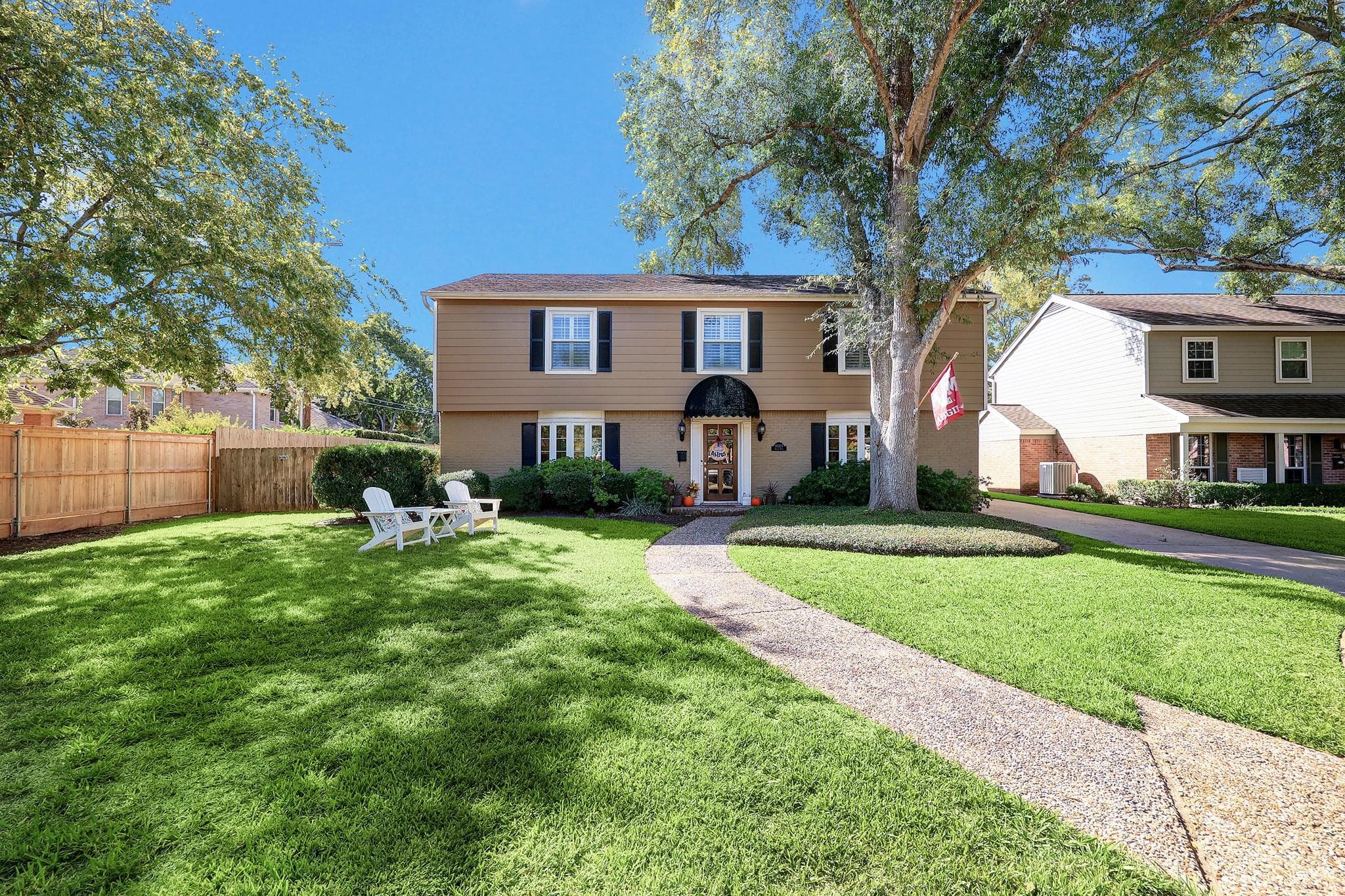 14203 Apple Tree Rd