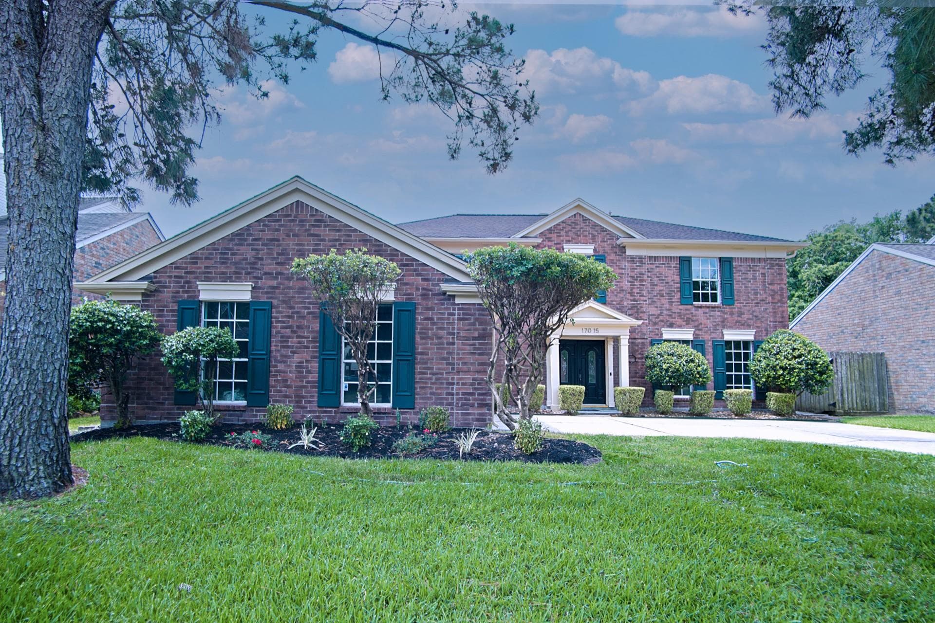 17015 Country Bridge Rd