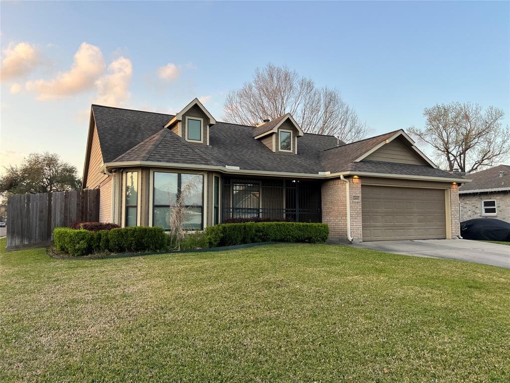 12803 Stillington Dr