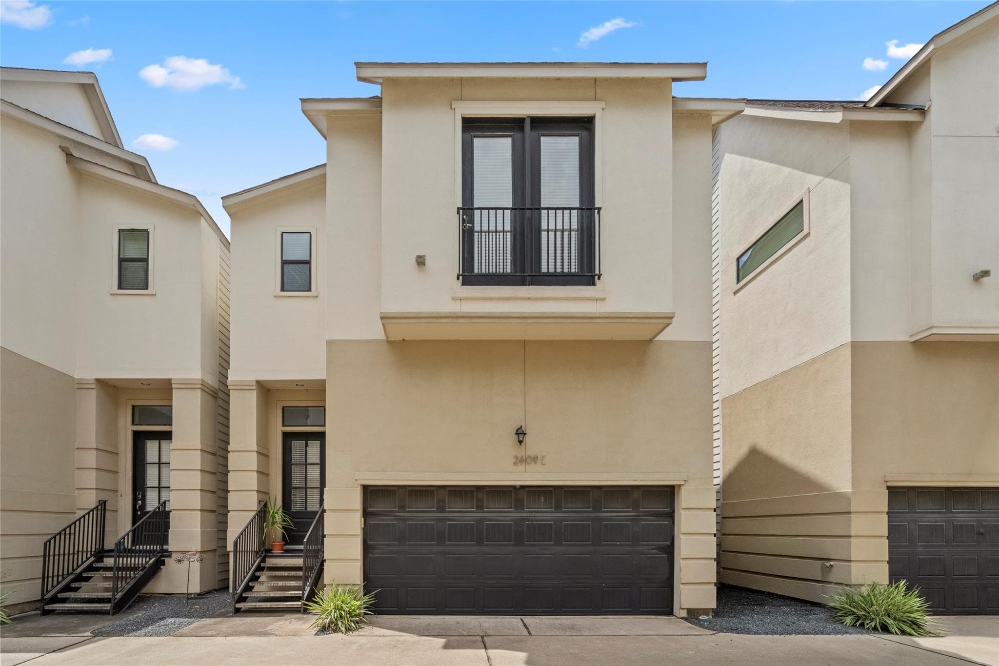 2609 Riverside Dr Unit E