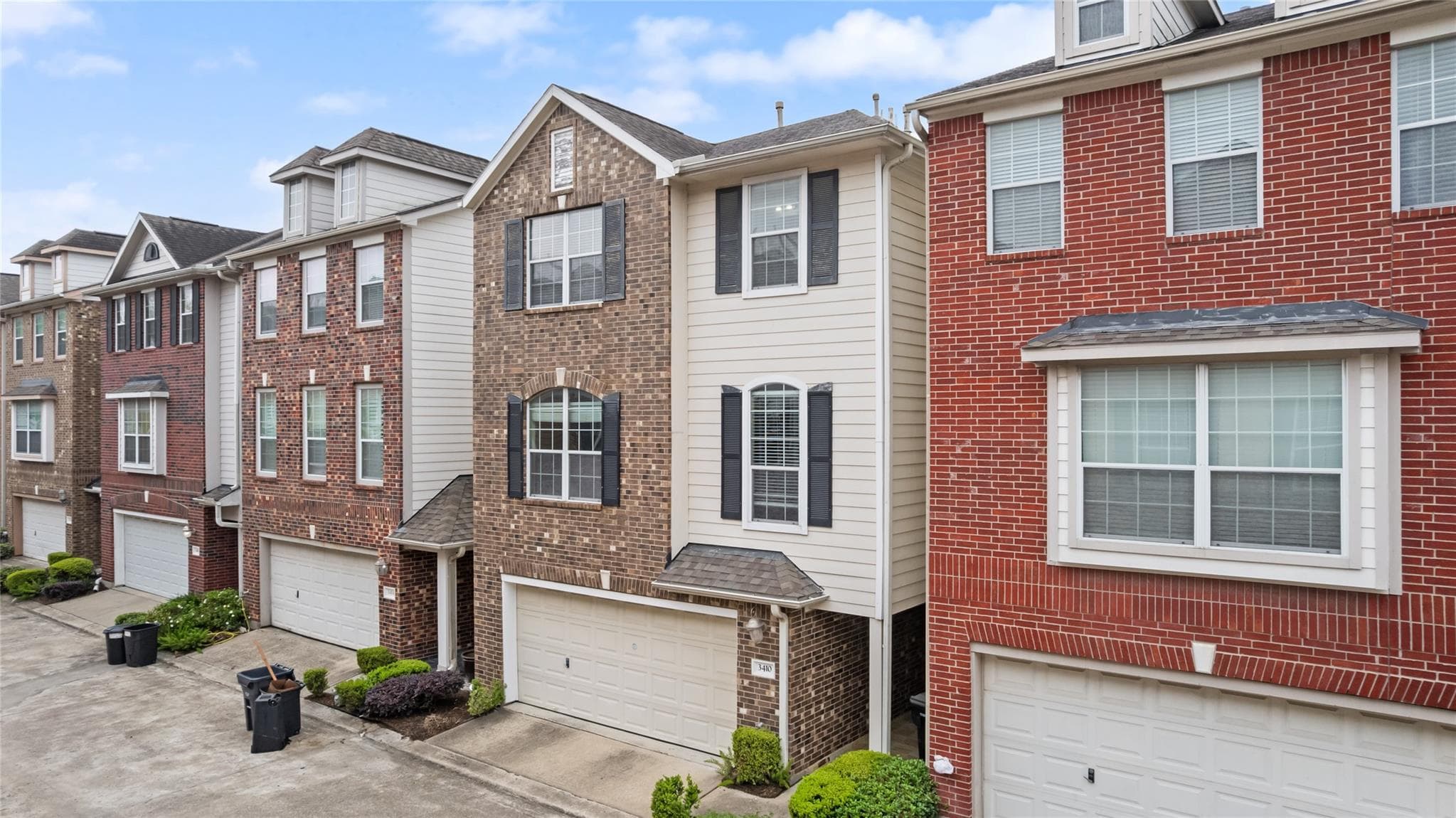 3410 Skyline Village Dr