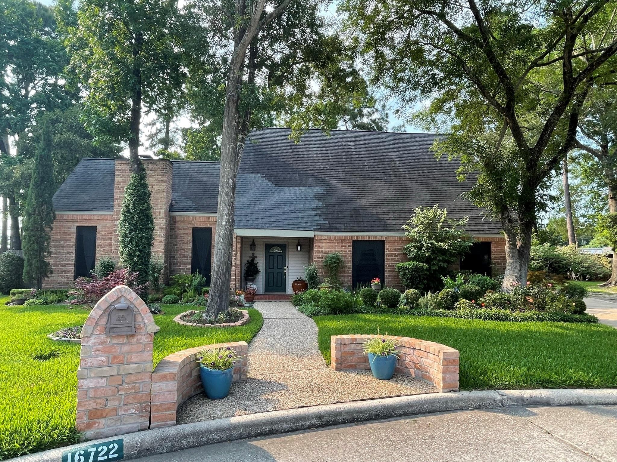 16722 Mandeville Ct