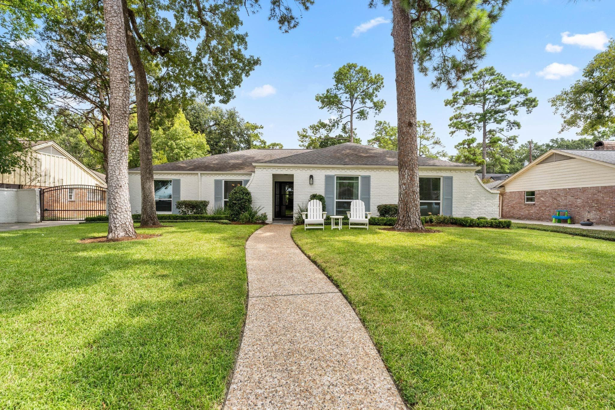 10022 Bordley Dr