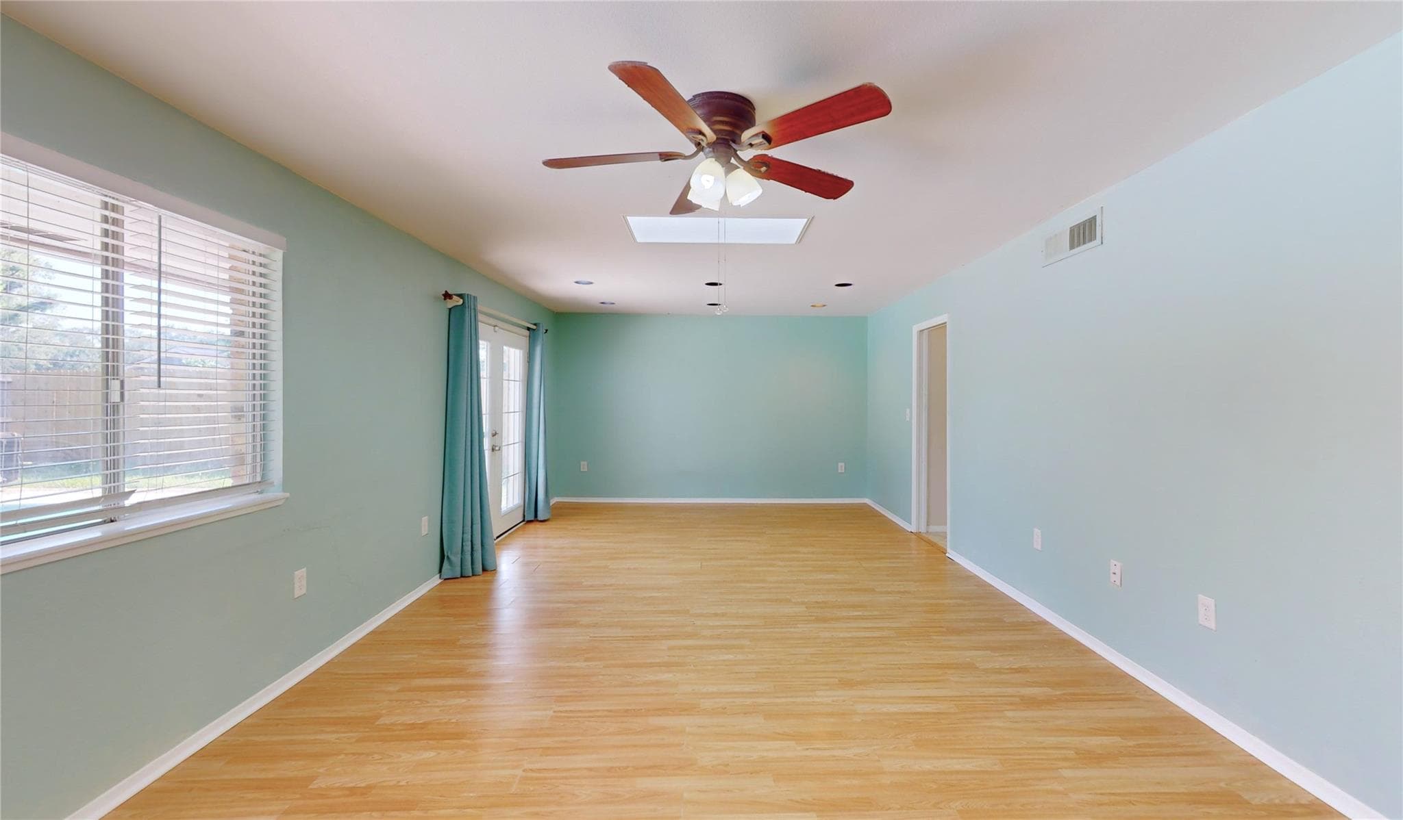 Gallery image 4