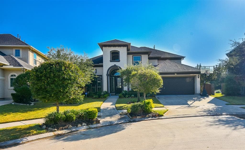 4811 Caliburn Cir