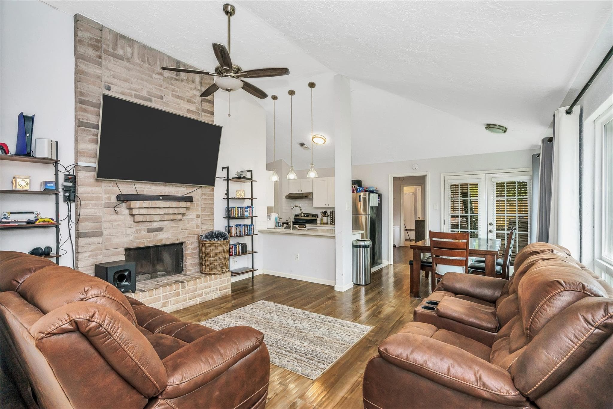 6737 Greenyard Dr