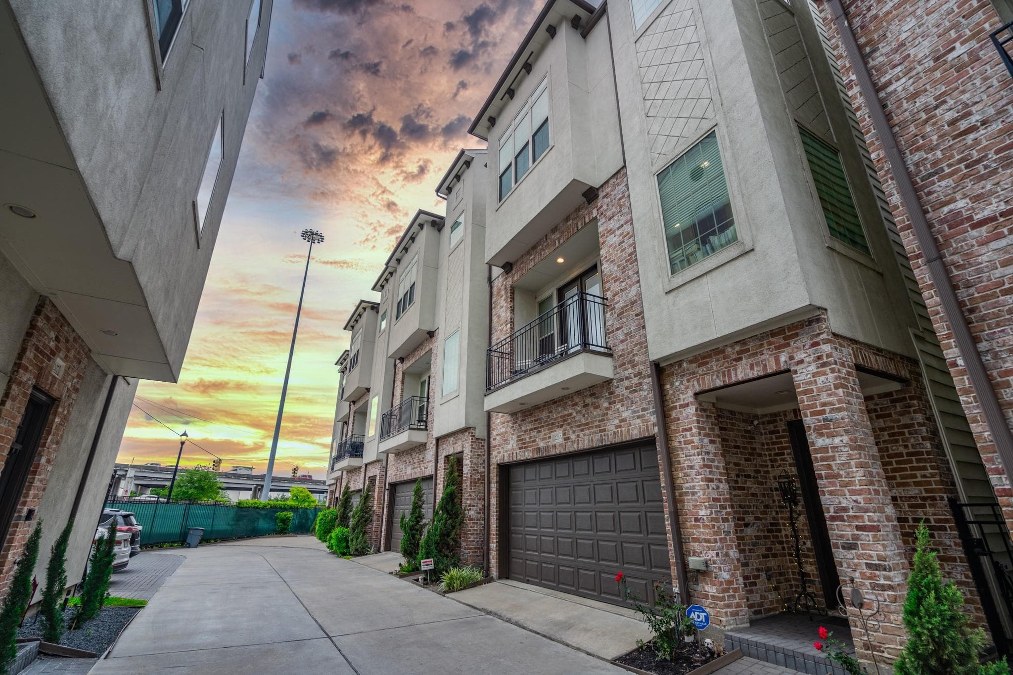 Main property image