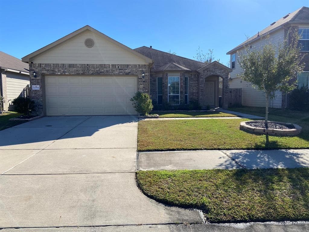 12514 King John Dr